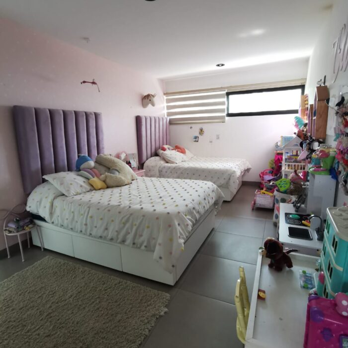 WhatsApp Image 2024-12-11 at 9.37.33 PM (6)