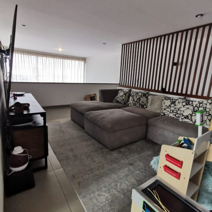 WhatsApp Image 2024-12-11 at 9.37.35 PM